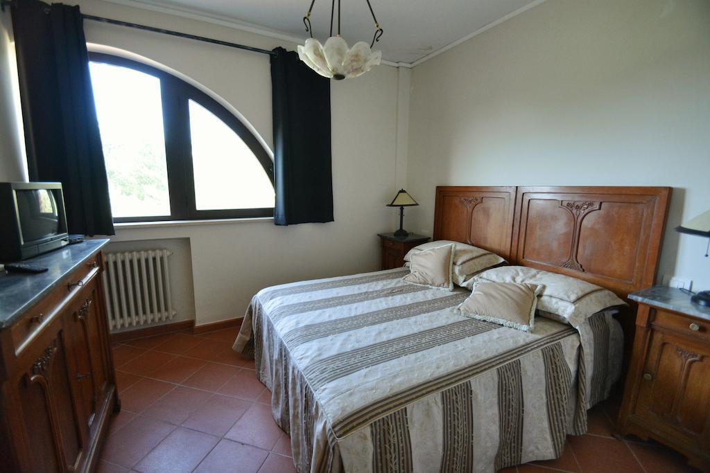 Neranya Apartment Massa Lubrense Room photo