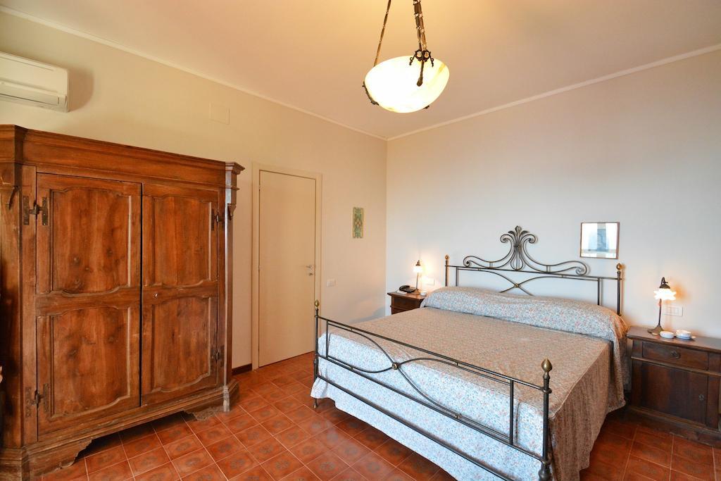 Neranya Apartment Massa Lubrense Room photo
