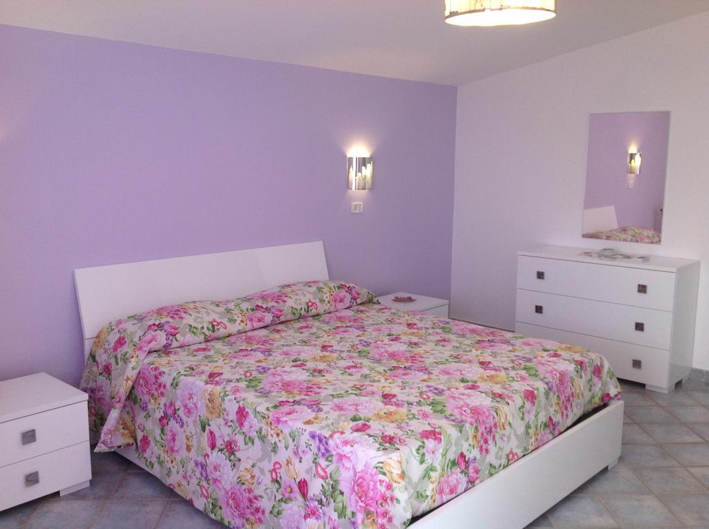 Neranya Apartment Massa Lubrense Room photo